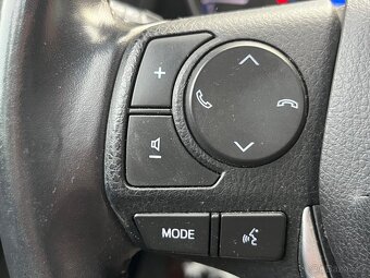 Toyota Auris Touring Sports 2015, POJAZDNE, Hybrid, 83000 km - 11