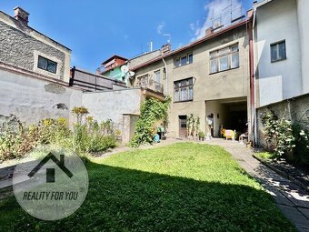 Prodej investičního domu v centru Semil - 11