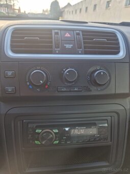 Škoda Fabia II 1.4i 16v Kombi//Tempomat//NOVÁ STK - 11