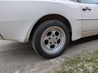 Porsche 944 - 11