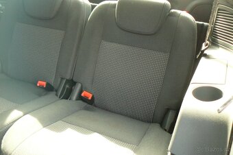 Ford Grand C-MAX 1.6i 110 kw  2011-7 míst - 11