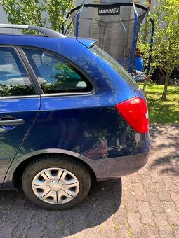 Škoda Fabia combi 1.4 16V rok 2009 - 11