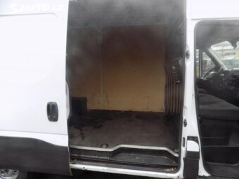 Prodám IVECO Daily 2,3 93kW 35S13 - 11