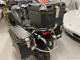 Kufry na moto - 11