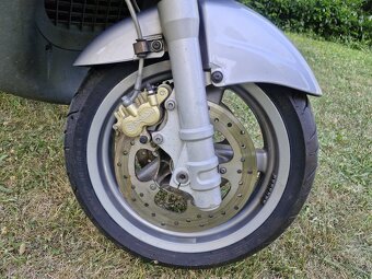 Piaggio X9 500 EVOLUTION - 11