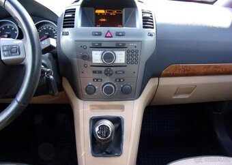 Opel Zafira 1.8i 103kW 7MÍST 185 000KM TOP benzín manuál - 11