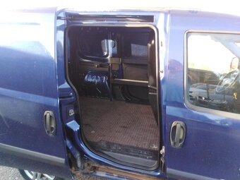 FIAT DOBLO 1,6 JTDi NAFTA 77 KW RV 2010  S TAŽNÝM - 11