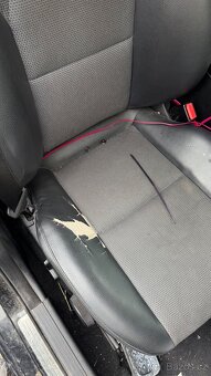 Mercedes w204 na náhradní Dily c220 - 11