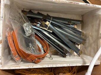 Různé věci zdarma k rozebrání, kancelářské potřeby, domácnos - 11