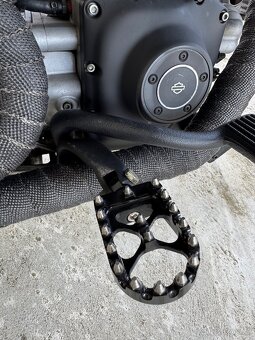 Harley-Davidson FXDX Dyna S. Glide - 11