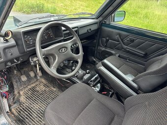 Lada Niva 1.7i - 11
