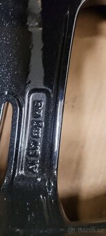 VOLVO XC60,alu 19',originál,černá perleť - 11