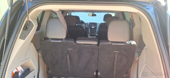 Prodám Chrysler Town Country - 11