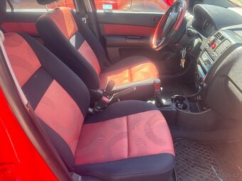 Hyundai Getz,TOP NAJEZD, GARÁŽOVANÉ,71KW,1.4Benzin,STK - 11