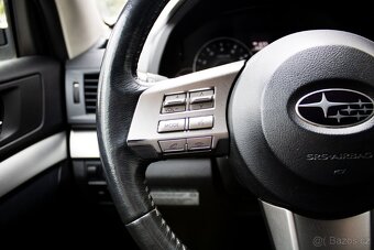 Elegantní a spolehlivý Subaru Outback z roku 2011 - 11