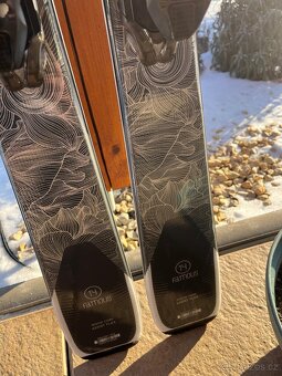 Dámské/Dívčí lyže Rossignol Famous 144 cm - 11