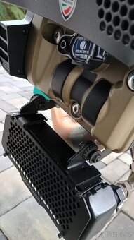 Ducati Hypermotard 950 RVE 2022 - 11