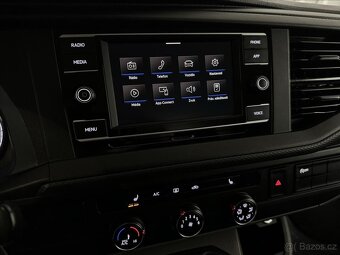Volkswagen Transporter 2.0TDI 6Míst - 11