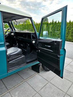 LAND ROVER DEFENDER 110 2.5D - SKVĚLÝ STAV PO REVITALIZACI - 11
