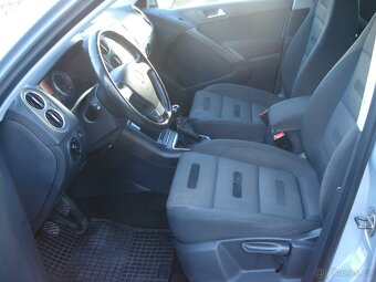 VOLKSWAGEN TIGUAN 2.0 TDI 4 x 4,SERVISKA,NOVÁ STK - 11