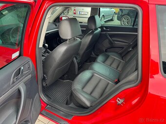 Škoda Octavia 2,0 TDI 103kW 4X4 ELEGANCE COMBI - 11