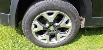 Jeep Cherokee - 11
