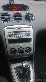 Peugeot 308 kombi 1.6 HDi, nafta, 210 000 km - 11