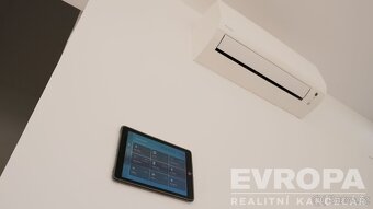 Novostavba 6+kk 230 m² s Chytrou Domácností a Energetickou S - 11