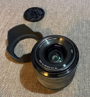 Sony Alpha a7 II+ blesk Hahnel+ objektiv SONY FE 28-70 mm - 11