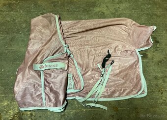 Více věcí na prodej - 11