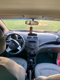 Chevrolet Spark 1.0 - 11