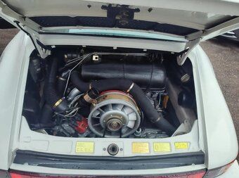 Porsche 911 SC 3.0 - 11