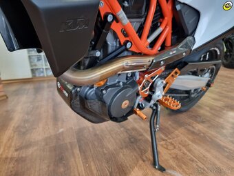 KTM 690 SMC-R - 11