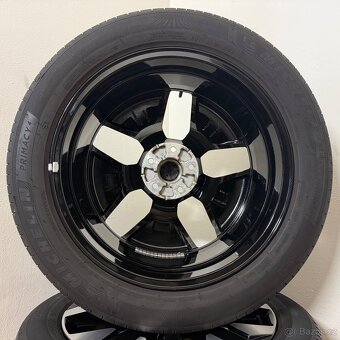 KIA SPORTAGE 5x114,3 R19 ET51+LETNÍ 235/50R19 5,5mm - 11