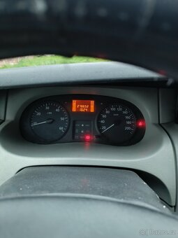 Renault Trafic 1.9dci 74kw long - 11