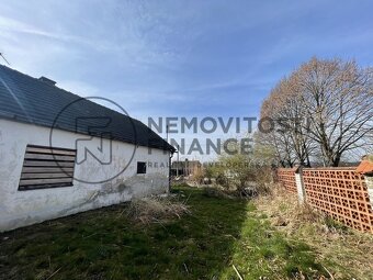 Prodej rodinného domu k rekonstrukci 225 m2, s pozemkem 510  - 11