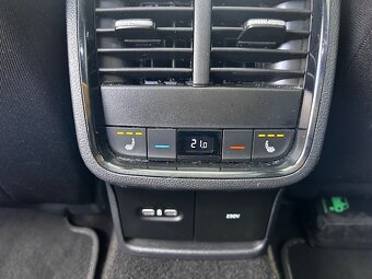 Škoda Octavia 2.0 TDi DSG, 2022, navi,pano,kamera,DPH - 11