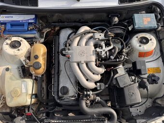 BMW E30 320i coupe klima/bez šíbru - 11