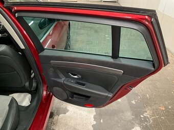 Renault Laguna III 2.0dCi 150PS 4Control - Panorama tažné - 11