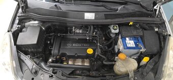 Opel corsa 1,2 i - 11