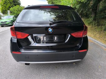 BMW X1 2,0i sDRIVE - 11