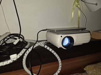 Projektor TOPTRO - 11