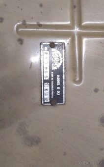 Prodám starý gramofon značky Supraphon - 11