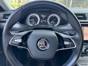 SUPERB 2.0TDI 147kW 4x4 DSG STYLE ACC NAVI LED KAMERA ČR DPH - 11