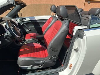 VW Beetle 2.0 TDi Sport DSG - 11