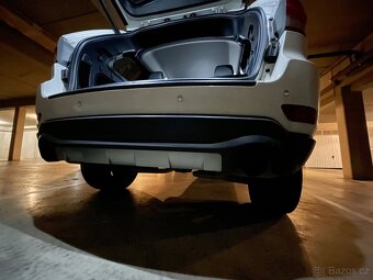 Jeep Grand Cherokee WK2 - 11