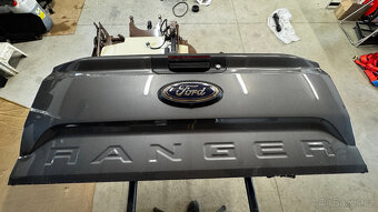 Korba Toyota Hilux a Ford Ranger single cab - 11