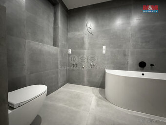 Prodej bytu 3+kk, 98 m², Praha, ul. Pernerova - 11