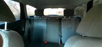 Ford Focus mk2 1.6 74kw - 11