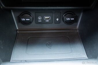 Hyundai Kona - 11